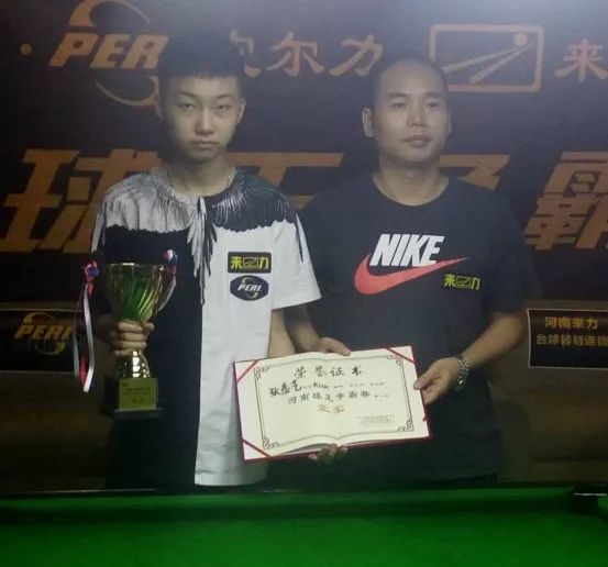 教练组在赛 教练组在赛