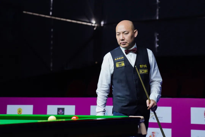 展现出极强 展现出极强