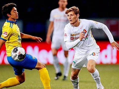 大学生李明 大学生李明